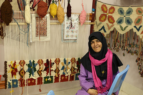کارگاه گلیم بافی